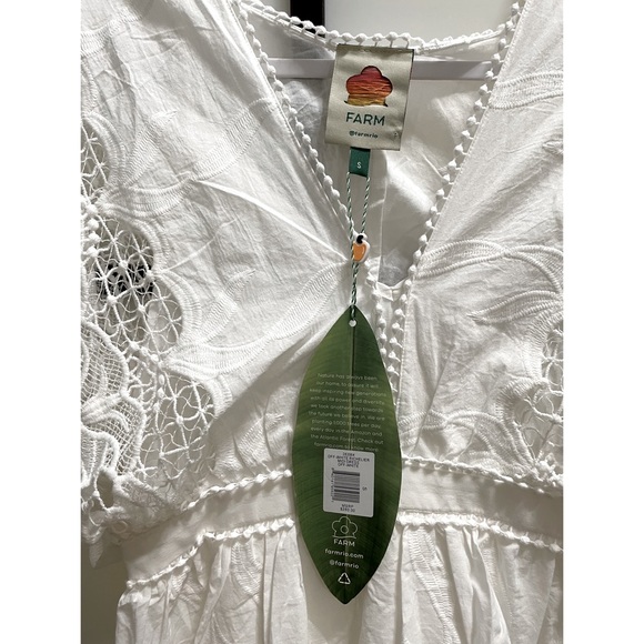 COPY - FARM Rio Embroidered Dress S - Picture 2 of 4